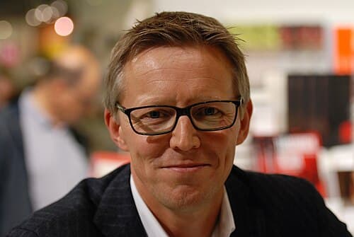 Fredrik T Olsson